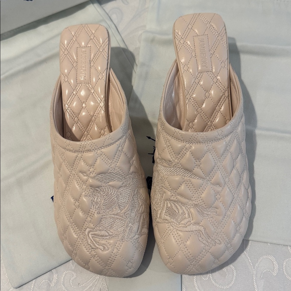 Burberry EKD Kitten Heel Mule. Ladies 8-8.5. Eu 39 - Picture 8 of 16
